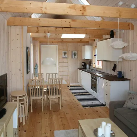 4 Person In Karrebaeksminde-by Traum *