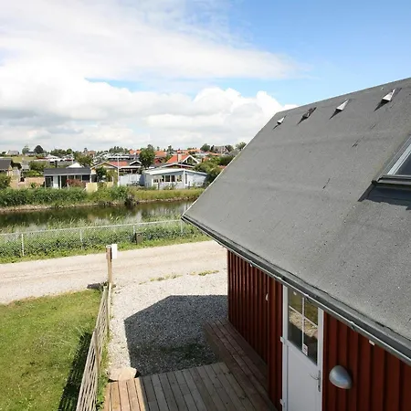 4 Person In Karrebaeksminde-by Traum
